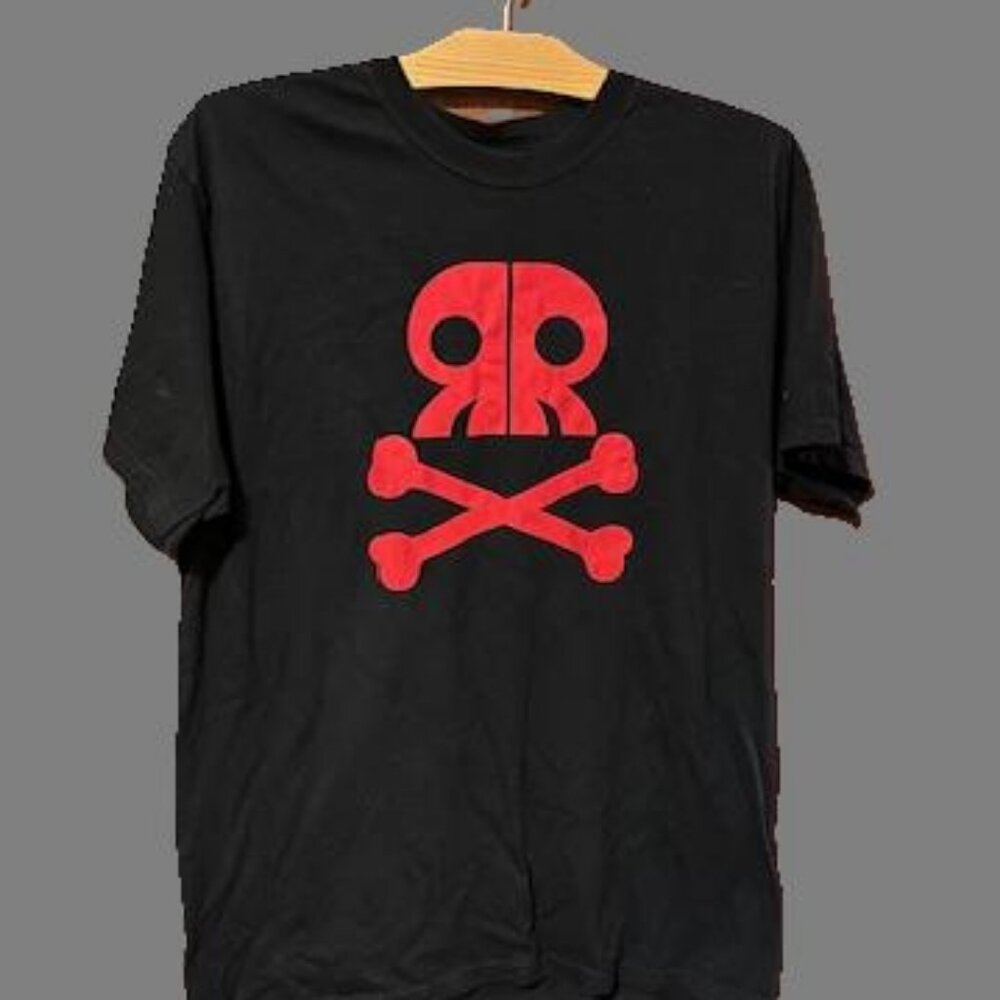 Skull and crossbones Large T-shirt